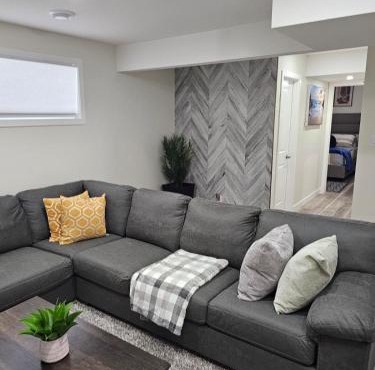 Stylish, Fully furnished Brand-New suite