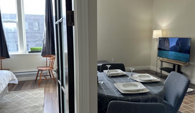 Stylish Fully Furnished Simcoe Lofts Downtown Oshawa Walk to Dining & Transit