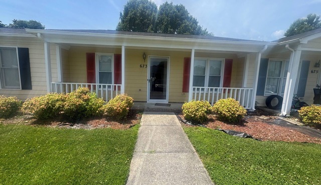 Stylish Fully Private 2BR 2BA Townhome