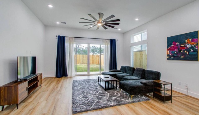 Stylish Gem Minutes from Med Center & Downtown!