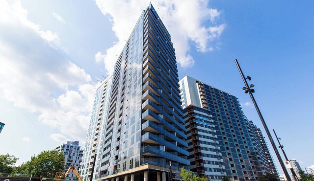 Stylish Griffintown Condo in Trendy District