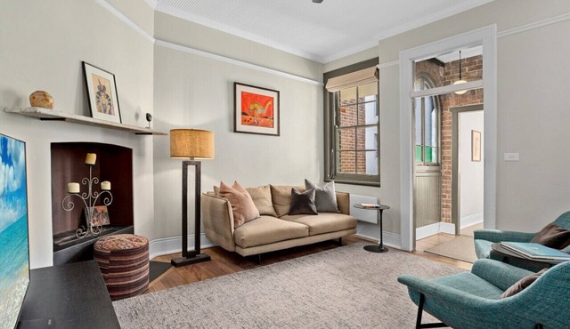 Stylish heritage home The Rocks