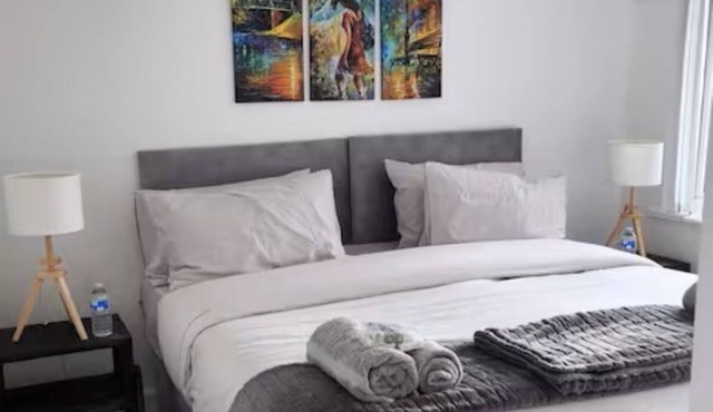 Stylish home Airport-JLR-HS2-NEC-Driveway