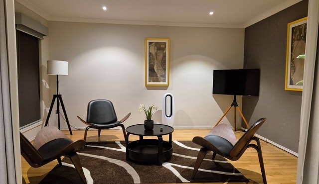 Stylish Home in Geelong for Large Family or Group