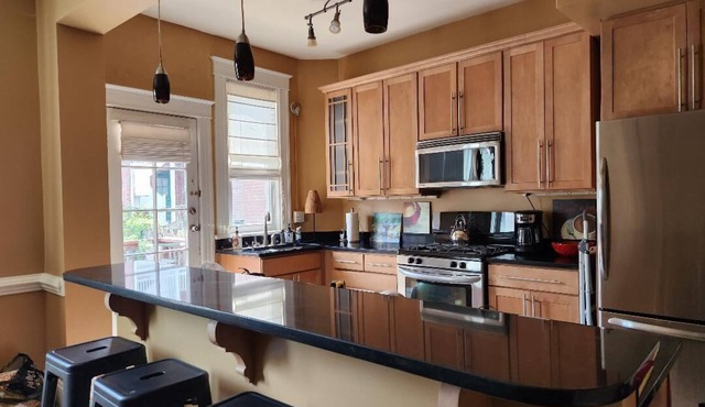Stylish Home in Great Museum District Locationn30-day minimum stay.