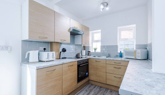 Stylish Home in Manchester | 53 Degrees Property | Ideal for Business | Sleeps 7