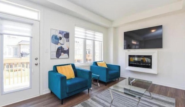 Stylish Home in Waterdown!