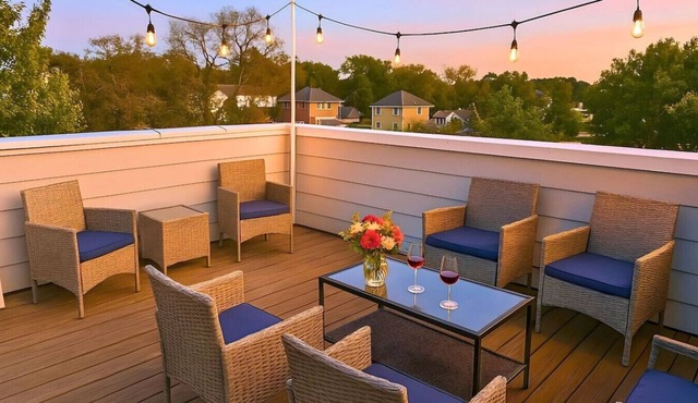 Stylish Home - Private Rooftop - Perfect Location