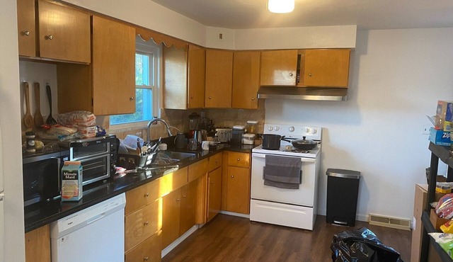 Stylish Home with fast Internet!