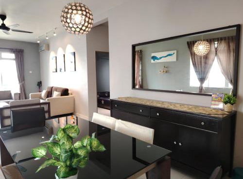 Stylish Homestay - Cozy Stay Tebrau - walk to Aeon, Toppen, Ikea