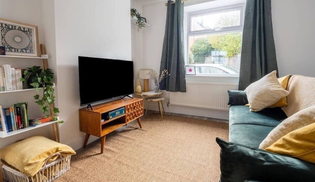 Stylish House in Launceston with Garden