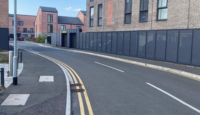 Stylish house in Rotherham/Sheffield area, with free private parking.