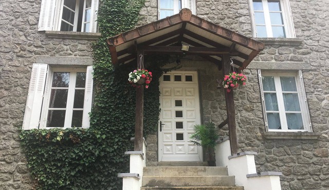 Stylish House near Lake and Beach at St Estephe