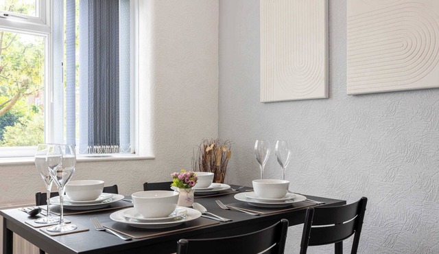 Stylish House with Garden in Liverpool