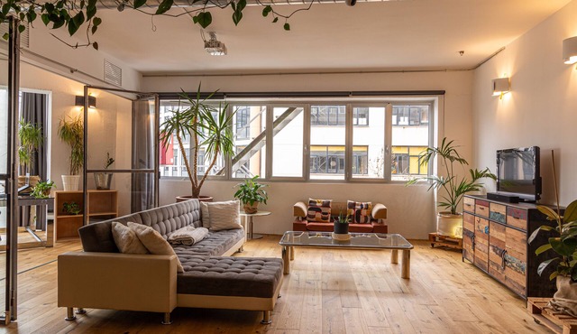 Stylish industrial loft in Poblenou 22@