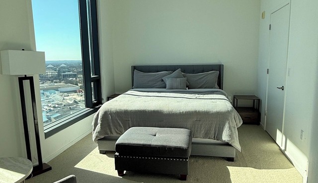 Stylish King Suite Tysons Corner Mall Access Metro Nearby