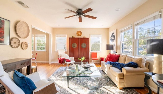Stylish LA Abode Close To Rose Bowl & City Of Hope