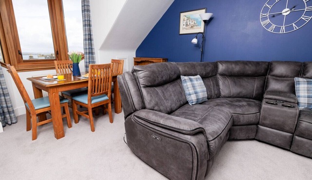 Stylish Lerwick 2BR Apt with Harbour & Town Views