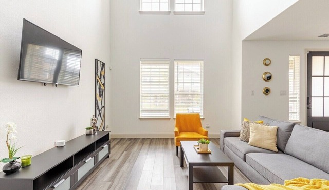 Stylish Living in Vibrant Frisco