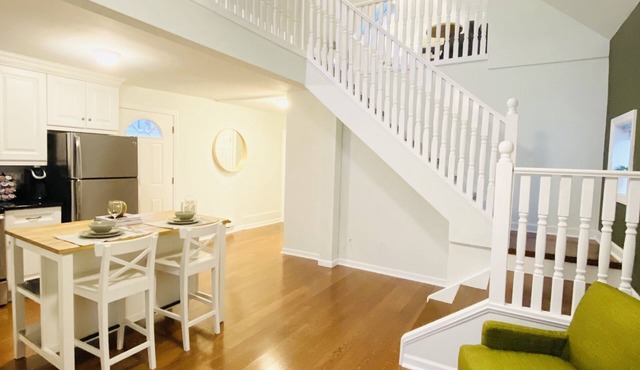 Stylish Loft with Parking Near NYC + Hospital