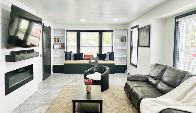 Stylish Luxe Providence Suite