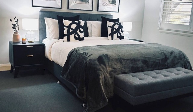 Stylish | Luxury | Five StarnnA brand NEW luxury escape in the heart of Dubbo!