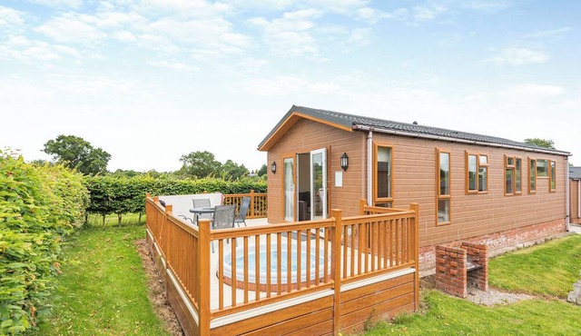 Stylish luxury lodge with hill view.