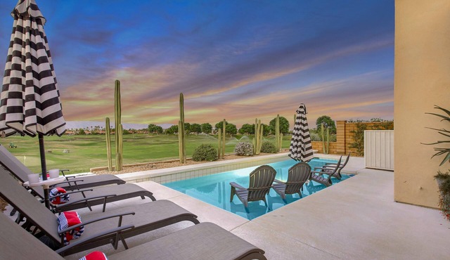 Stylish Luxury PGA with Private Pool & Golf Cart. LIC# 259358 - 4 Bedrooms