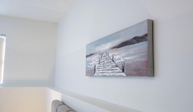 Stylish, Modern 3BR in Moncton