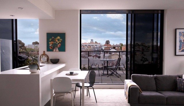 Stylish Modern Apt with Terrace