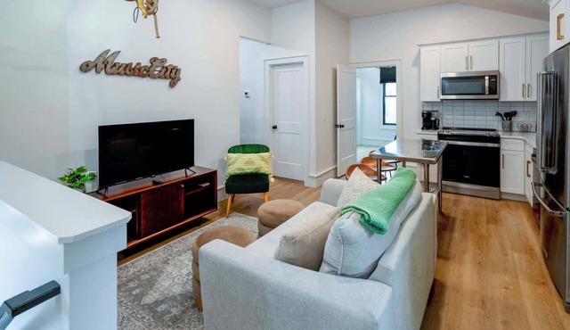Stylish Modern Bungalow in Nashville's 12 South