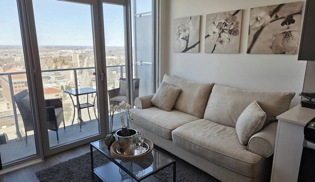 Stylish Modern Downtown Apartment