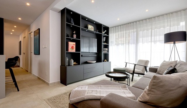 Stylish & Modern Fuengirola Apt, Near Beach