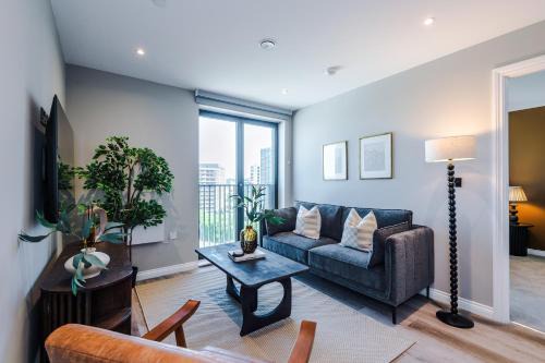 Stylish Modern Prime Location 2-Bed Flat