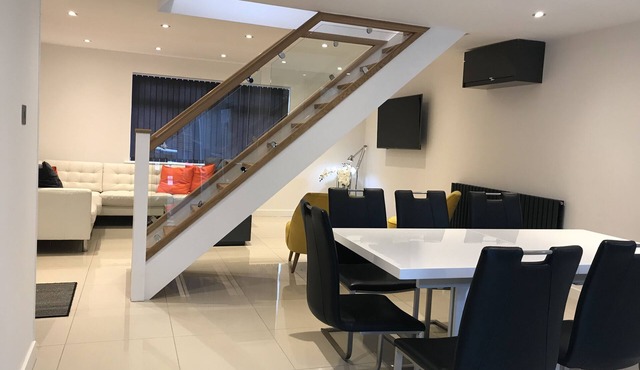 Stylish, modern, spacious fully refurbished getaway