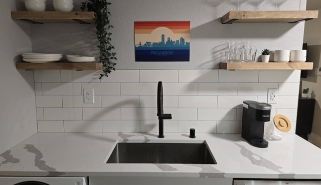 Stylish Modern Studio in Vibrant Walker's Point