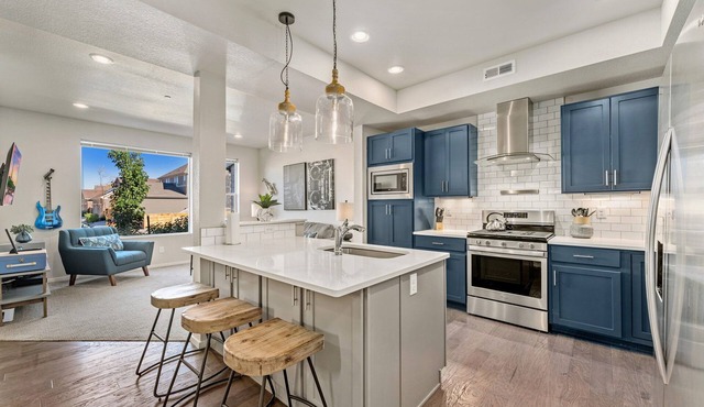 Stylish Music-Inspired Retreat Near Old Town FC