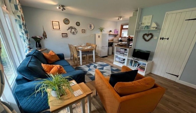 Stylish, nautical themed chalet, in peaceful woodland setting, close to St Ives