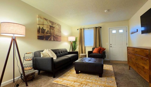 Stylish new 2BR near downtown Olympia with king bed, full kitchen, parking, and walkable location.