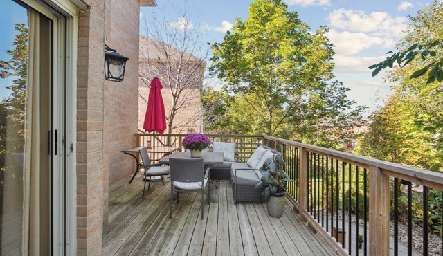 Stylish newly Renovated 3BR Home-Perfect Family Location