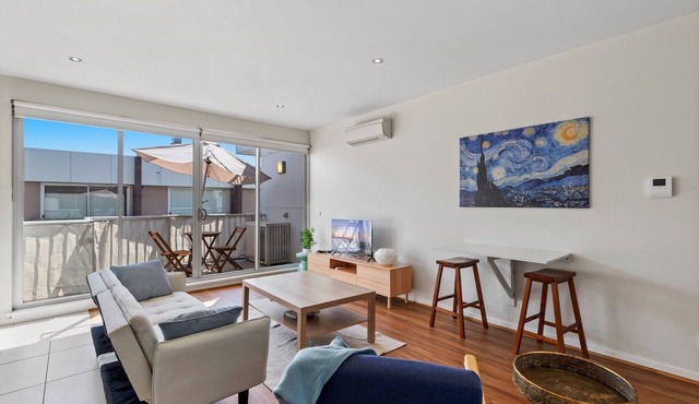 Stylish North Melbourne Stay