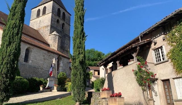 stylish one bedroom apartment in a lovely village