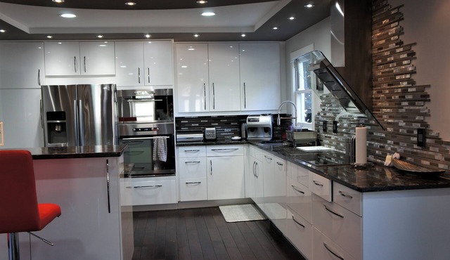 Stylish Oasis in the West End of Richmond, entire house except master bedroom