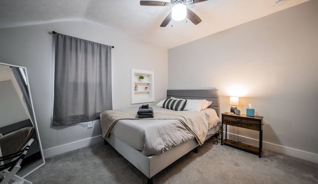 Stylish Ohio City Retreat close to West Side Market