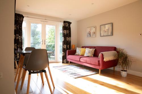 Stylish one bed apartment in the Stroud Valleys