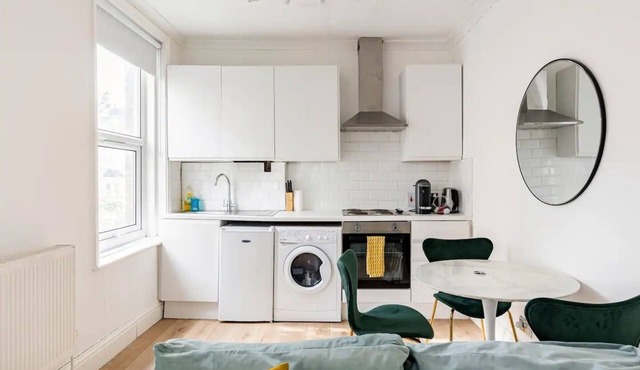 Stylish one bedroom apartment in Greater London