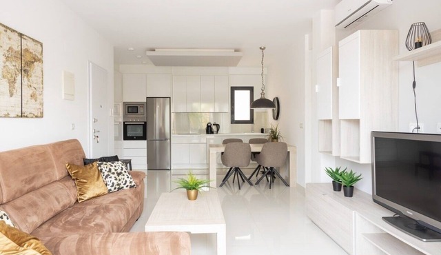 Stylish penthouse with roof terrace for 4 persons