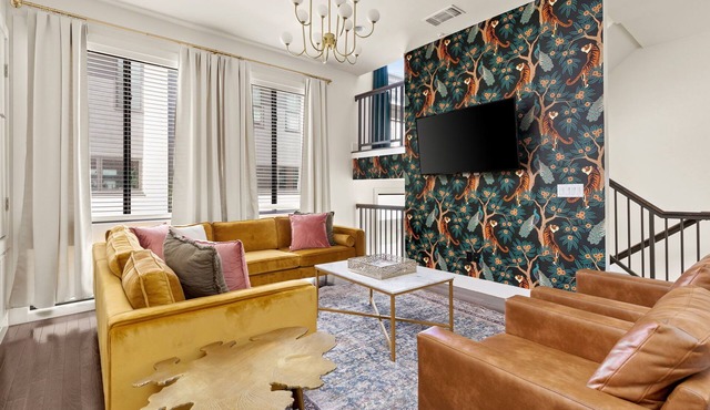 Stylish Pearl District Stay - Relax, Dine & Explore