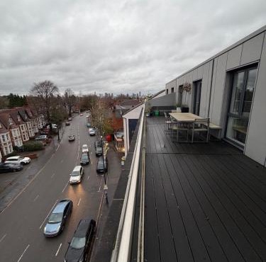 Stylish Penthouse In Moseley, Birmingham