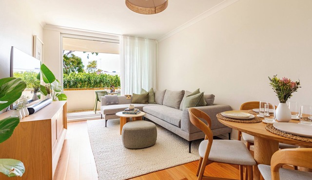 Stylish & perfectly located Bondi Beach hideaway